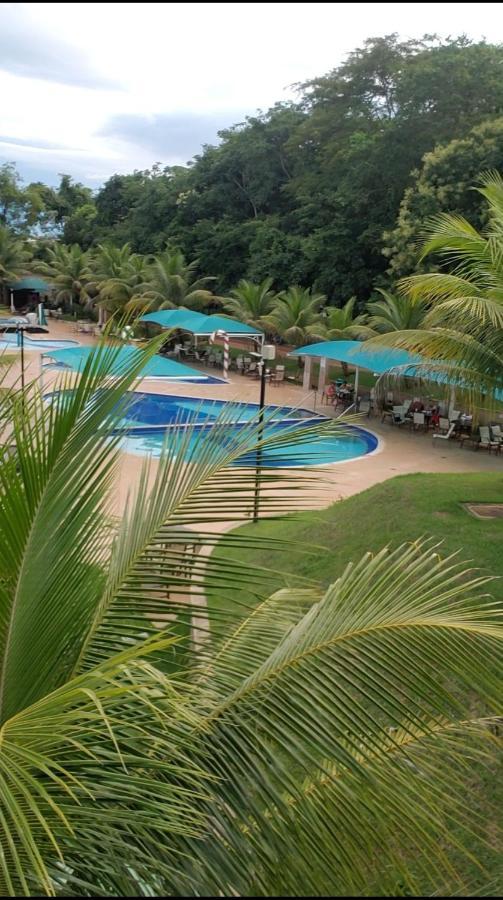 Aldeia Do Lago Caldas Novas Lindo Apt Com Cozinha Mobilia Nova Pode Levar Bebidas Na Area Das Piscinas Екстериор снимка