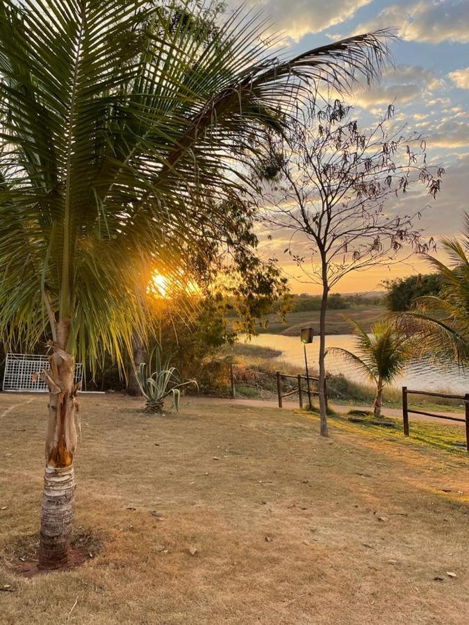 Aldeia Do Lago Caldas Novas Lindo Apt Com Cozinha Mobilia Nova Pode Levar Bebidas Na Area Das Piscinas Екстериор снимка